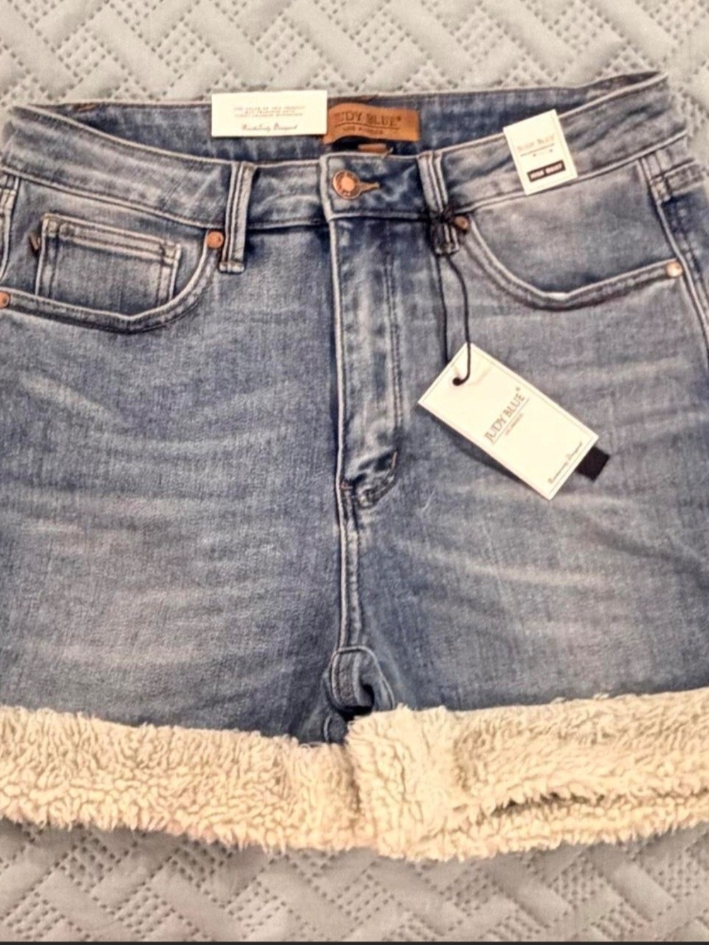 Judy Blue Blue Denim Sherpa-Lined Shorts NWT Ssize Large